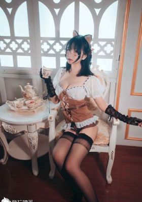 女警乳链乳环蒂环调教