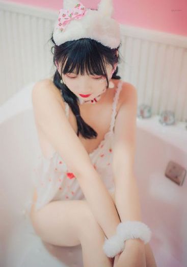 《出轨的女人》激情